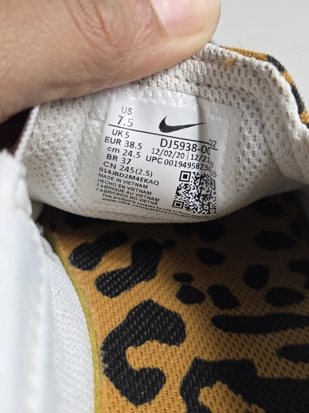 Nike Court Legacy Leopard Print Size 7.5 Canvas Shoes